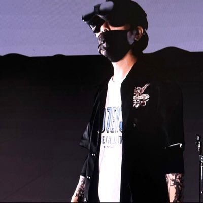 Depict ancient JAPANESE ARTS in VR. Methods: #VRART / #Tattoo / #BleachArt (https://t.co/d99t7NRaVi)🇯🇵 @YamakeiTa2