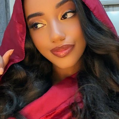 🦷⚕️ |🧕🏽 Beautiful brunette 🏵️ I love nature and beautiful animals🦒