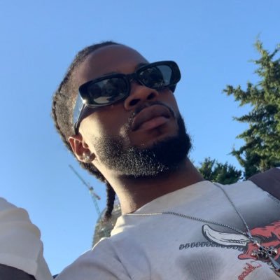 ihycyre's profile picture. BLUE