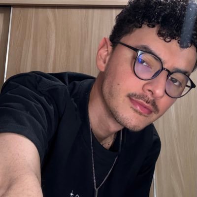 Mais conteúdos https://t.co/ajPqJbWtkR 🔥 — Meu insta: jp__prs 🙂 — Parcerias na DM 🔥. Versátil puto 😈🍆🍑
