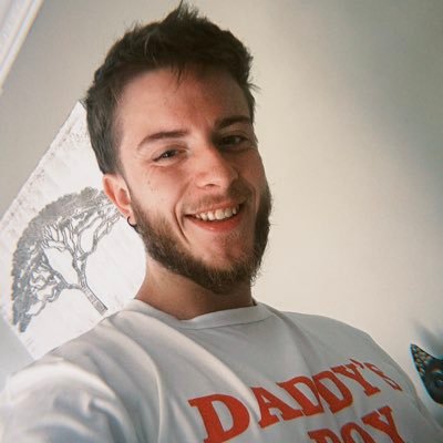 Gaymer 🏳️🌈 Citoyen d’en bas, Pop-culture addict 🦹🏽♂️ French 🥖He/Him 💁🏼♂️ Battle for you’r life ✨