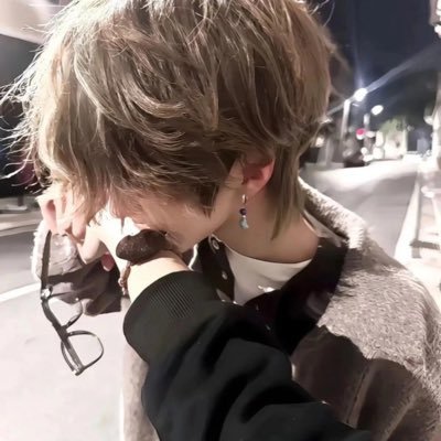 Blurrian1527351's profile picture. 