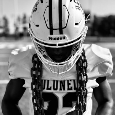 HENDERSON COUNTY HIGH SCHOOL|HB|5’9|185lbs| ‘27| 3.0 gpa|270-454-0535| kingston.shidler1@icloud.com