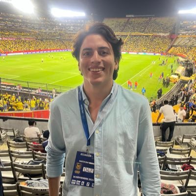 Periodista deportivo en @laradioredonda @futbolerosec_ IG: @nickymariduenae