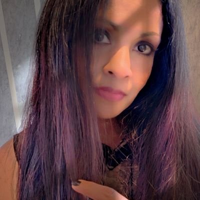 My alternate profile for Music, Horror, Film, Vinyl, 80s and all things retro. Darkling 🖤 Old Soul ⚡ 🎶Like a rolling stone...🎶🤘🏼🎸
NO DMs 🚫