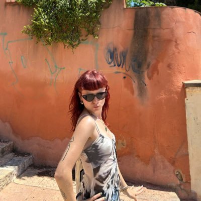 gouinasse, gauchiasse, petasse | 22 she/her