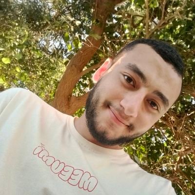 HishamKZidan1's profile picture. وَكَانَ فَضْلُ اللَّهِ عَلَيْكَ عَظِيمًا🖤
Medical student|Alex U| lvl 4 Etsh🏹
 Madrid🤍 
https://t.co/MVJQxe7F03