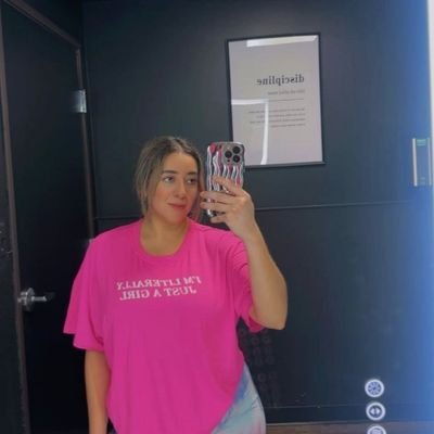 Am Mary lina from London I'm a teacher here in highbury City London. I rewrite my twitter to August 2025 to keep updated for my teaching schedule
