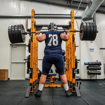 Burgettstown | 26’ | Offensive Left Tackle |Defensive Nose Guard/ Defensive End | 6’2, 272 LBS |3.9 GPA |