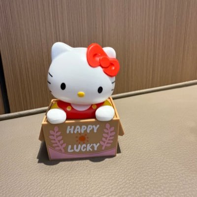 Fffffo1999's profile picture. 🚪520 不退不换