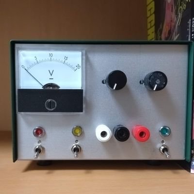 CITロボコンにて回路及び制御を担当
アナログ回路設計を極めていきたい。
趣味は電子工作、プログラミング、ミリタリー、アニメ、きらら系