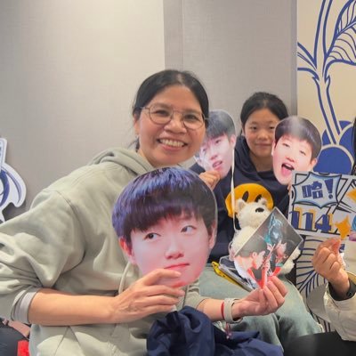 jongkonvinee's profile picture. 