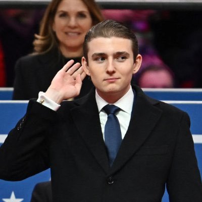 Barron Trump Son to the 45th & 47th president of United States 🇺🇸 of America PARODY fans page 📄 account