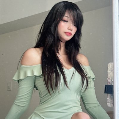 ⤷ greedy asian princess | ur favorite expense ❤︎ life ruiner (verification on LF) @yumeprstss | cosplay account @ariahisu