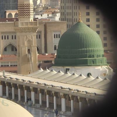 لا إله إلا الله أعظم الحسنات وأصدق الكلمات وأفضل الذكر.
قال سفيان الثوري رحمه الله :
( ليس شيء أقطع لظهر إبليس من قول: لا إله إلا الله ).
