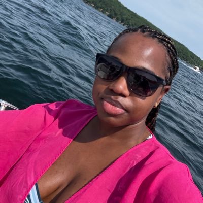 Reality TV addict. Nerd. Bitcoiner. Founder of @missorganizedny IG:NicoleShanique