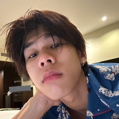r 🧡🤏🏼 Profile