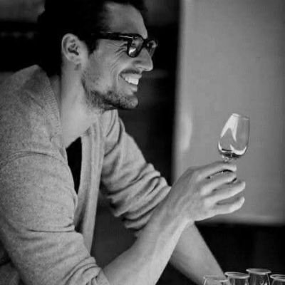 emeklibiri34's profile picture. 💥VaR oLaNı YaŞaRıM
💥YoK oLaNı HiÇ'e SaYaRıM.
💥SiGaRaMıNDa TiRYaKiSiYiM
💥BiTiNCe üSTüNe BaSıYoRuM                        💥NoKTa 😉🥃🔥❄️
BaLıK 🐟