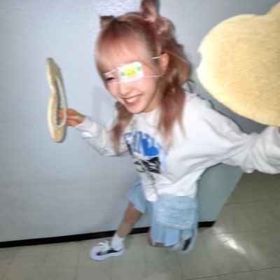 twice ⁹ + izone ¹² + loona ¹² | 19 | any prns | semi ai
