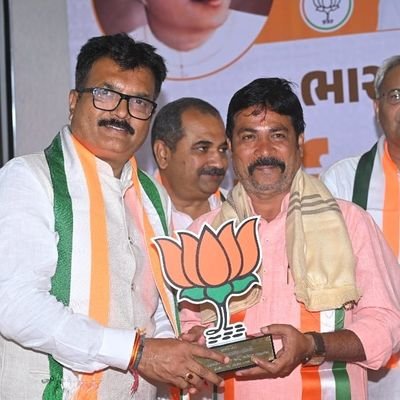 कारोबारी सदस्य,बीजेपी,वडोदरा शहर.
मेहनत एक दिन रंग लाएगी।