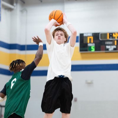 6’1, 160Lbs, C/O 2028, PG/SG, 3.6 GPA email:Aiden.amason@icloud.com - 828-434-0995 business phone #