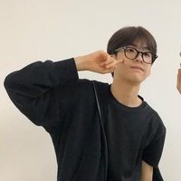 🦋🦋 (@hxxglykn) 's Twitter Profile