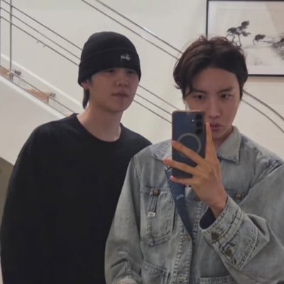 Mom of 2, Sope bias but love all 7, CH 2 ARMY, hobby writer, music lover, drama free, delulu spreader💜💜💜 NO BCotters, Anti or Solos