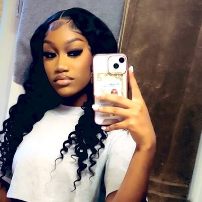 ariyunnaj's profile picture. young turnt bitch!