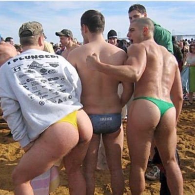 - MEN ONLY - xxx 18+ ADULTS ONLY. Pics and vids are not my own- if you want me to remove them, please DM me