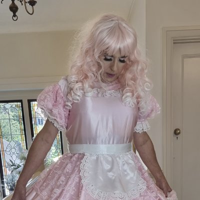 Hi, I'm Celestial and I love dressing up. Baby, Sissy, Maid, Fifties. Especially like lots of frills, lace, satin and bows.