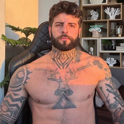 Stories, fotos e vídeos todos os dias no Onlyfans! inscreva-se ! 🔞 https://t.co/j5iDtrCBw2
