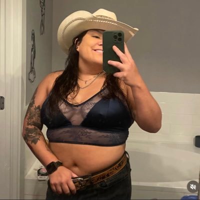 azavala_'s profile picture. ¿que te pasa calabaza?