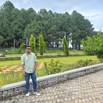 DasguptaDeepro's profile picture. IT Professional |
Chelsea Fan ⚽️