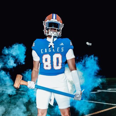 Graham Kapowsin 26’ (WA) | P TE/DE | 6’4 | 6’8 Wingspan | 225lbs | 3.5 GPA | (253)-448-7978 | quinnceyratteray@gmail.com | George Fox Commit