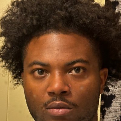 Huhhhhh762's profile picture. 