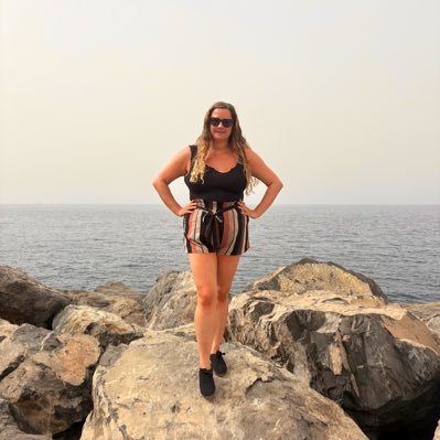 Teacher 📚 Maths Lead 🧮 Currently teaching in EYFS. Wolves, Disney and music keep me occupied when I'm not teaching ⚽️🎶❤️