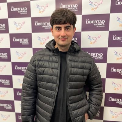 Anarcocapitalista y ARGENTINO como Javier Milei, siempre a la derecha.