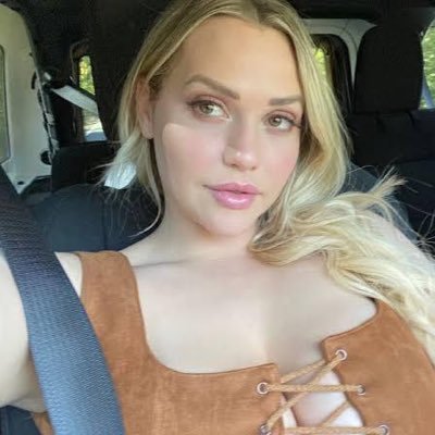 Lost old account at 2K, starting fresh. I like to think I’ve got a solid personality 😌 #MAGA • 🚫 porn. 🚫 DMs unless I ask. Let love lead ✨❤️