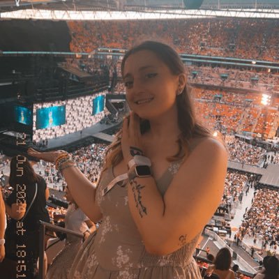 @taytayslays89 OG account💗 Cornelia street x love story stan💗 tx3 tn x6 💗 rep tour man n1 💗eras tour Edinburgh and London n1 💗