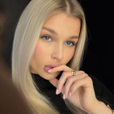 MariaWilsonl's profile picture. Coffee enthusiast, sunset chaser, and occasional bookworm. Always on the hunt for NYC’s best bagel spot