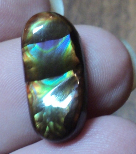 We work with Mexican Fire Agates.