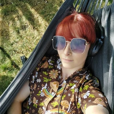 Nostalgia Junkie with a penchant for a good cartoon, illustrations,toys, Sci-Fi & childhood 80's movies! Mum of 4. Big Kid. Book Fairy. She/Her #Stay 🌈💗💜💙