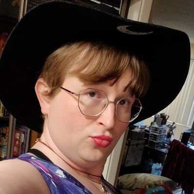 https://t.co/tCbeOWvZfC
my opinions are my own. she/they
my poetry has swears in it so be careful
minors go away from this page
