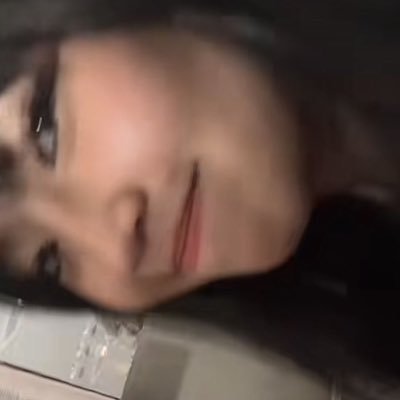 iirwoee's profile picture. 🎧 ✨