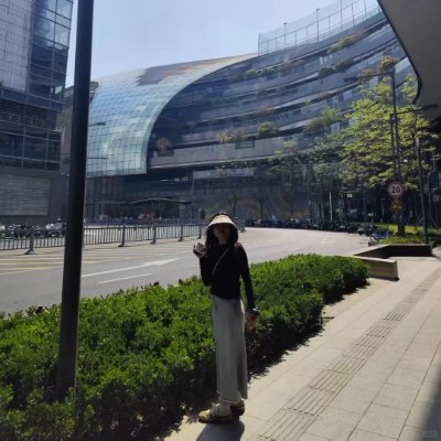 Angela_envoy's profile picture. 歴史ある通りに小さな幸せ発見👒