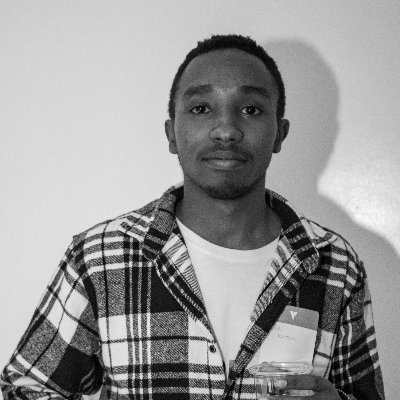 Software Engineer| Passionate about crafting elegant solutions | Community builder.