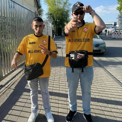 UNSER KAPITÄN TRÄGT DIE 30 UND HEIßT
STEFAN
KUTSCHKE
FUßBALLGOTT