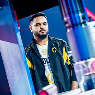 Tekken player for @wolvesesports
LCQ 2019 🏆 |
EWC 2024 TOP13 |
For business:
@blitzcvt
Bilal.Ilyas114@gmail.com|
https://t.co/sQdill9Toi