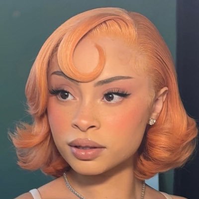 Leo ⬆️ Pisces 🌑 Aquarius ☀️ GUTTA BITCH FROM DIRTY JERSEY Pretty Face And The Waist All Gone.