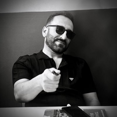 VedatBerk's profile picture. Dicle Üniversitesi🎓 Theology📘